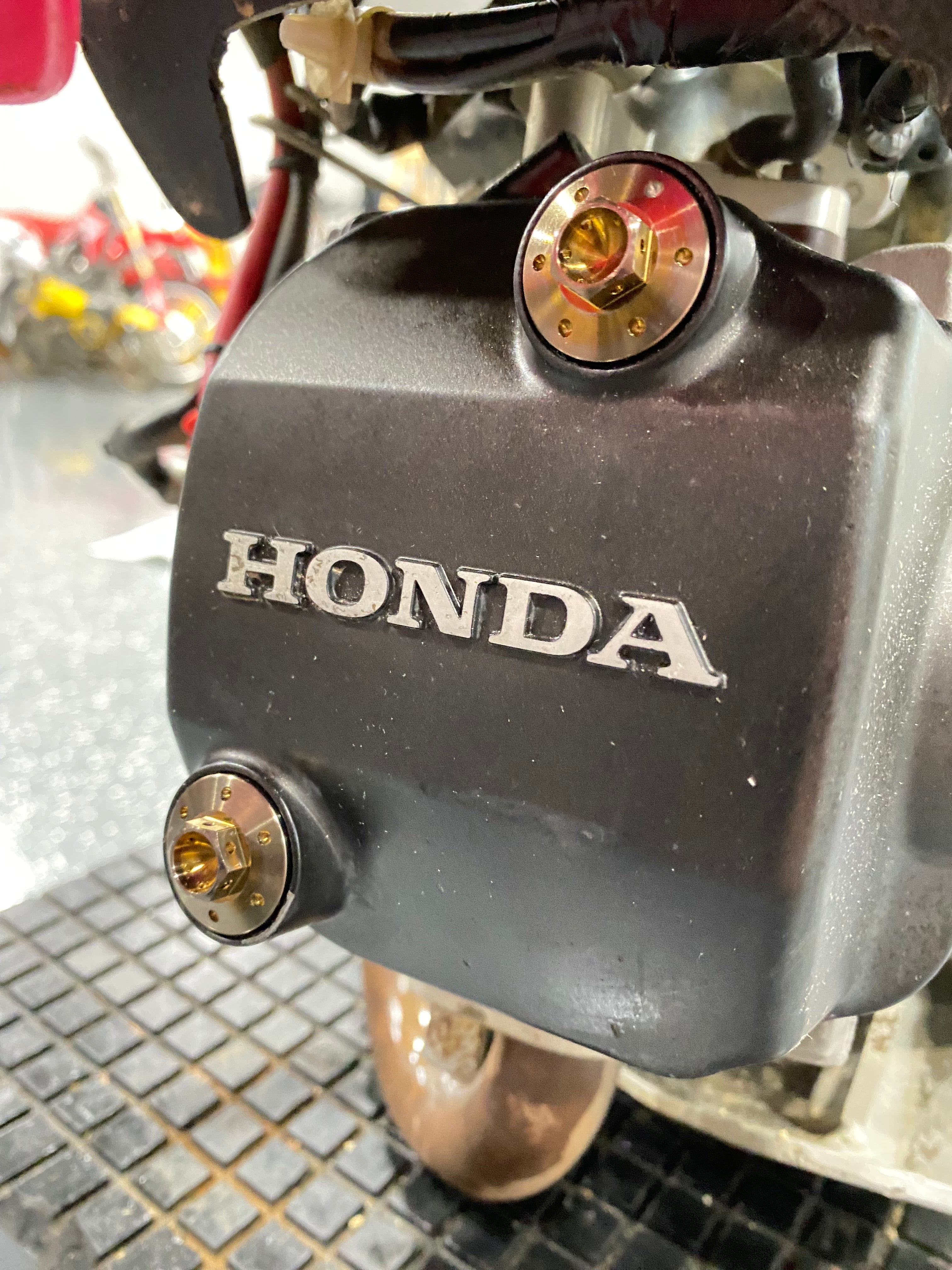 CRF110 Titanium valve cover bolts