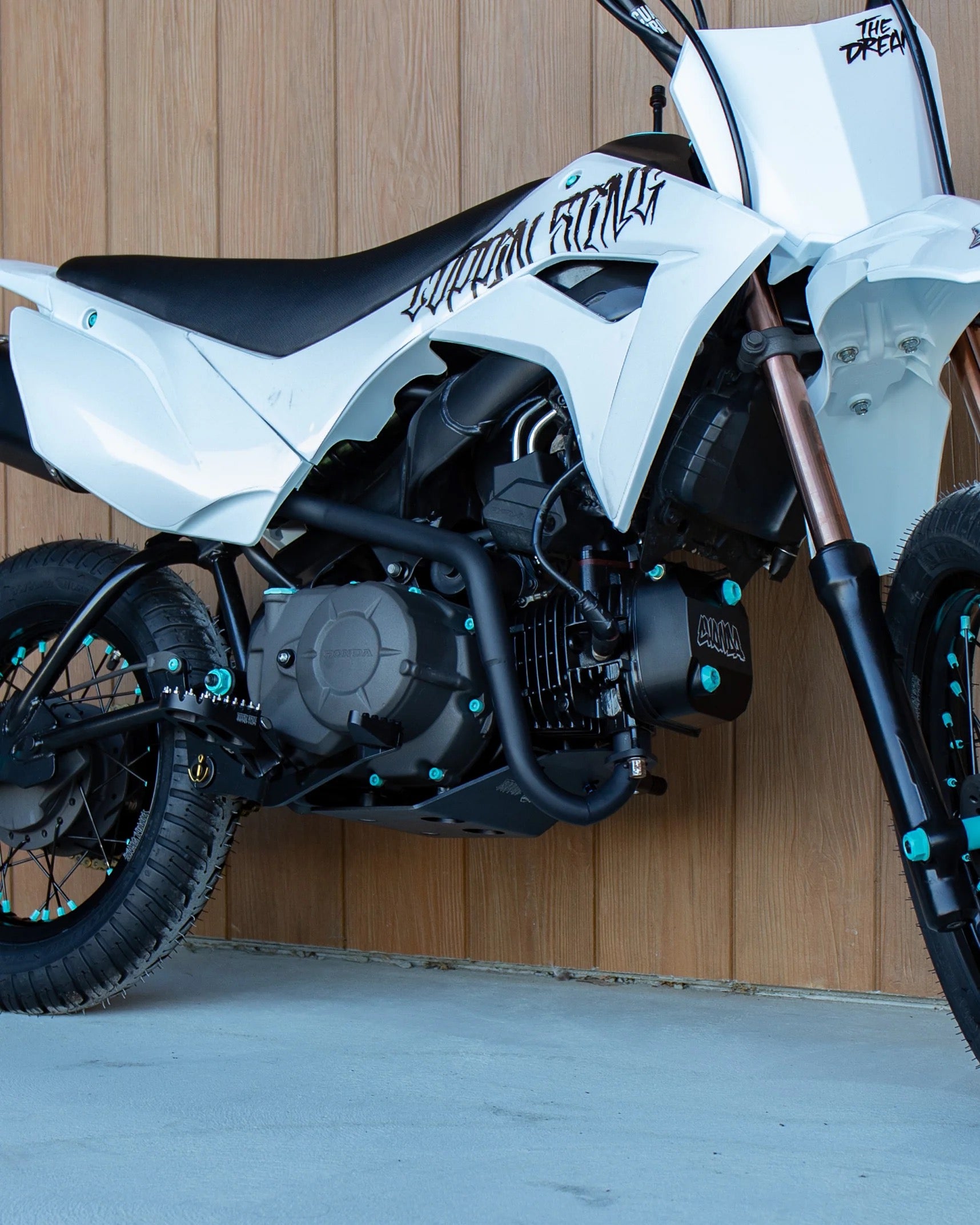 COPPIN STING BASH PLATE - CRF110