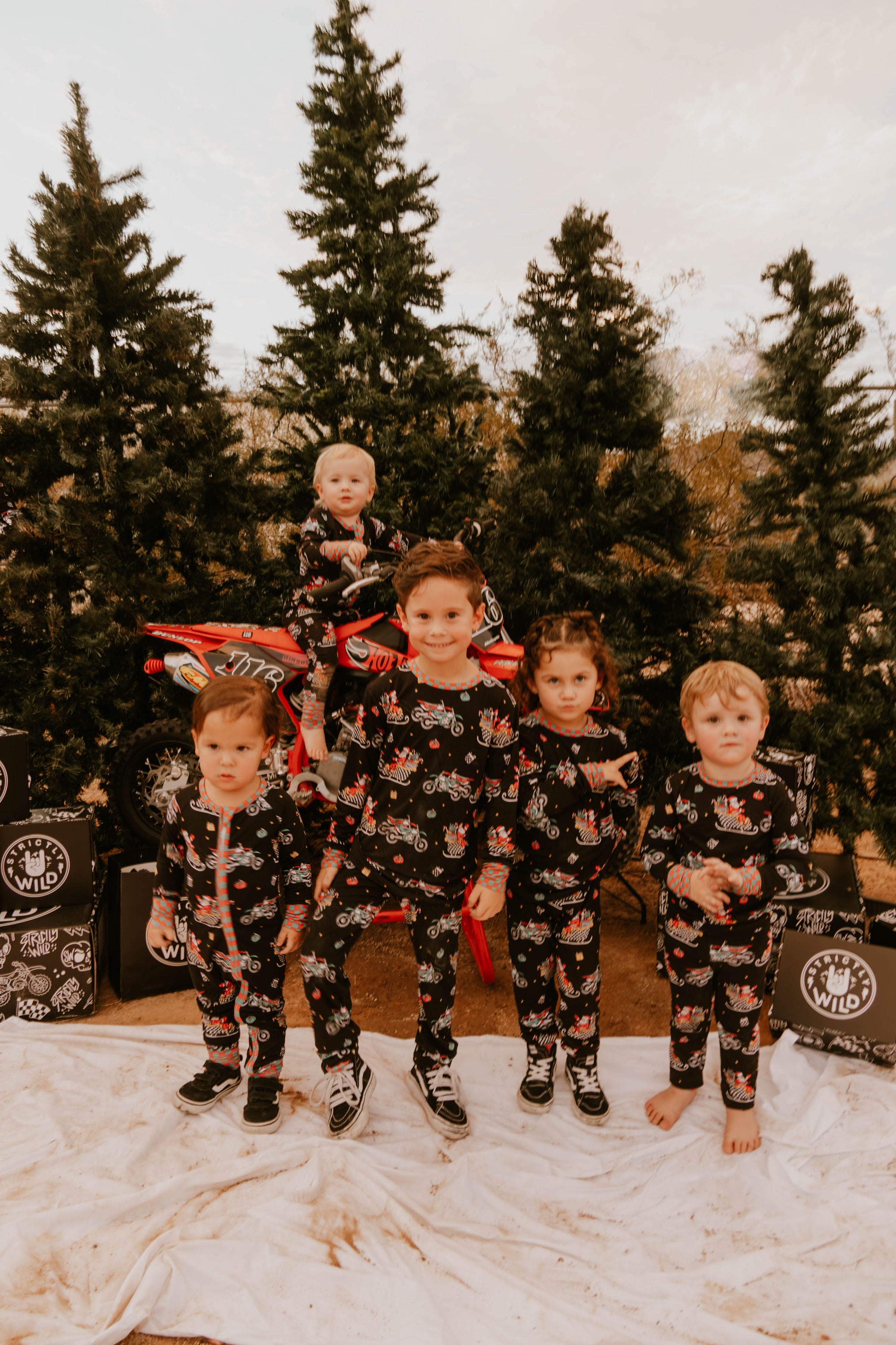 Santas Speedy Sleigh Toddler & Youth Pajamas *PREORDER - SHIPPING OUT BETWEEN NOV 24 - DEC 6*