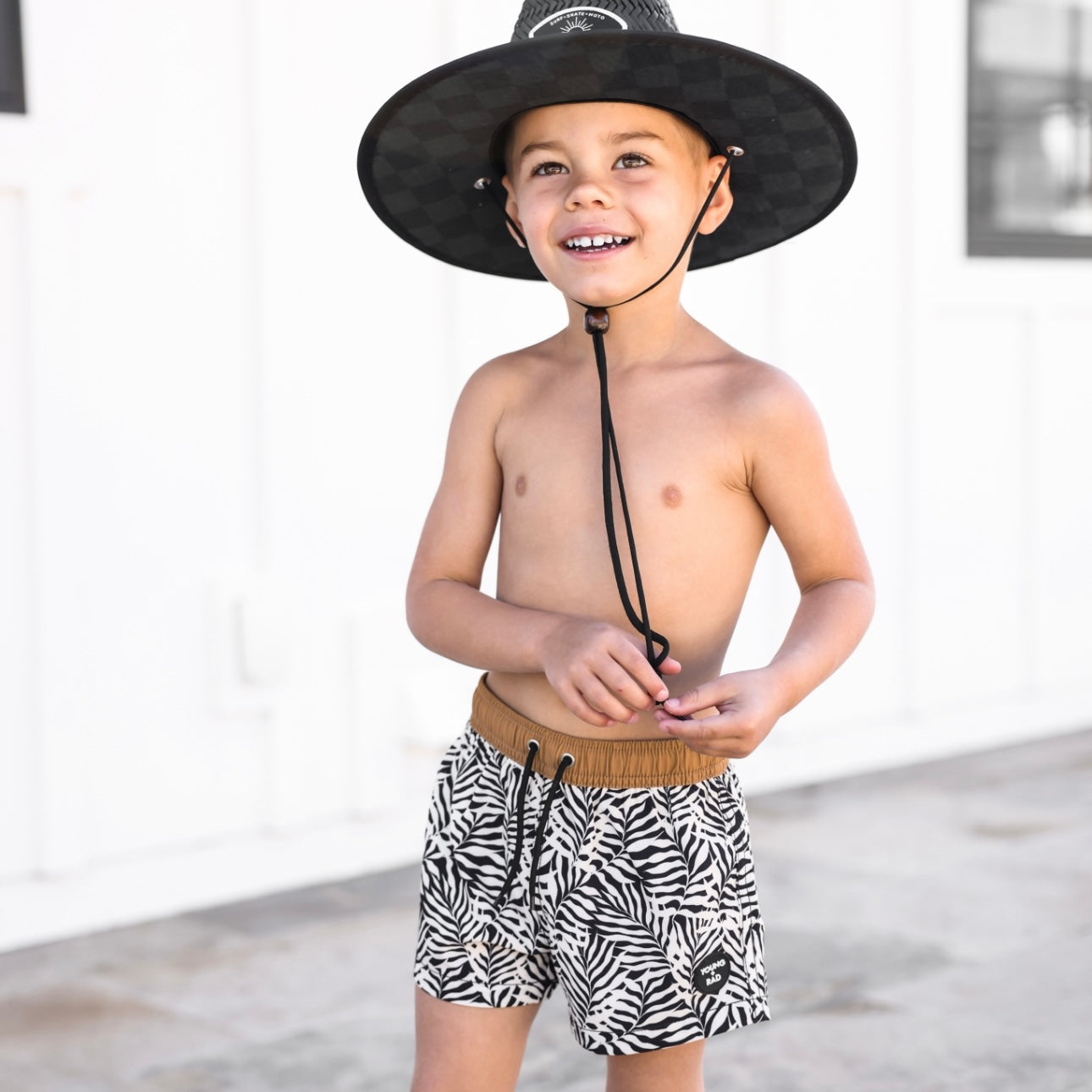 Midnight Wave Watcher Straw Hat (Imperfect)