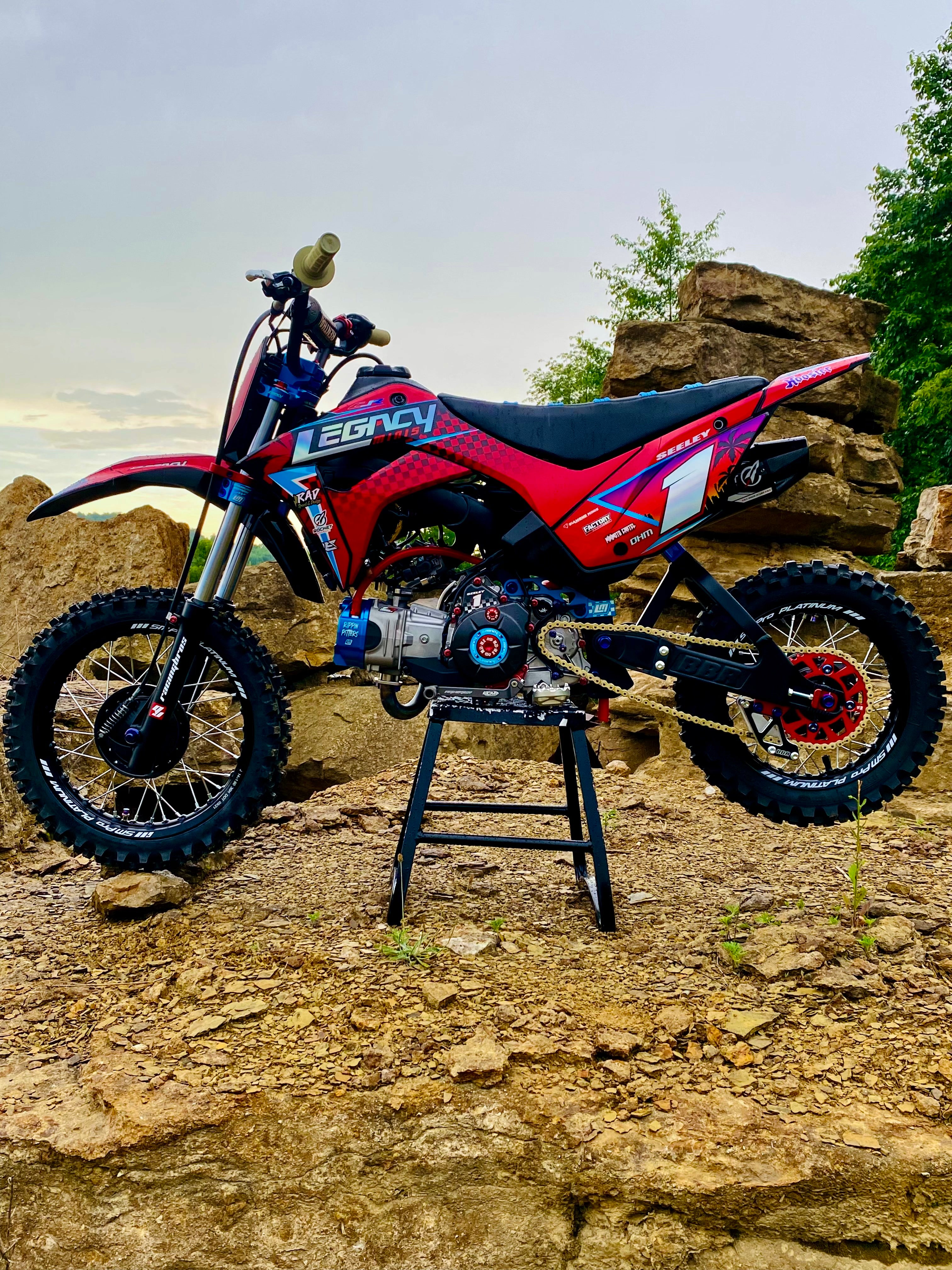 LM Beach VIBES halo team graphics